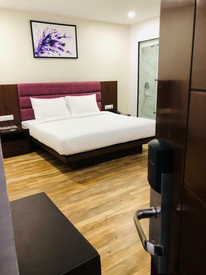 Hotel Ak Suites Patiāla المظهر الخارجي الصورة